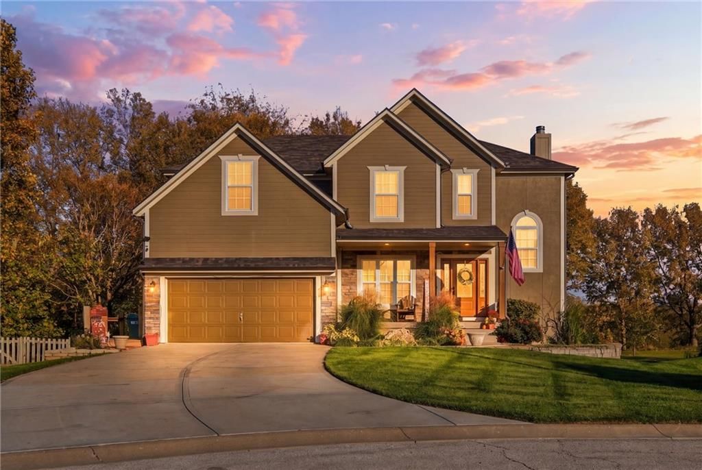 12113 Pebble Beach Drive, Kansas City, KS: listing photo 2