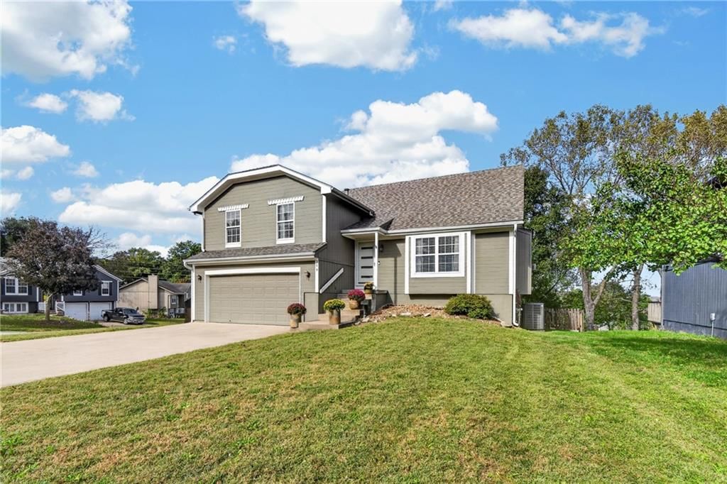309 Shenandoah Drive, Raymore, MO
