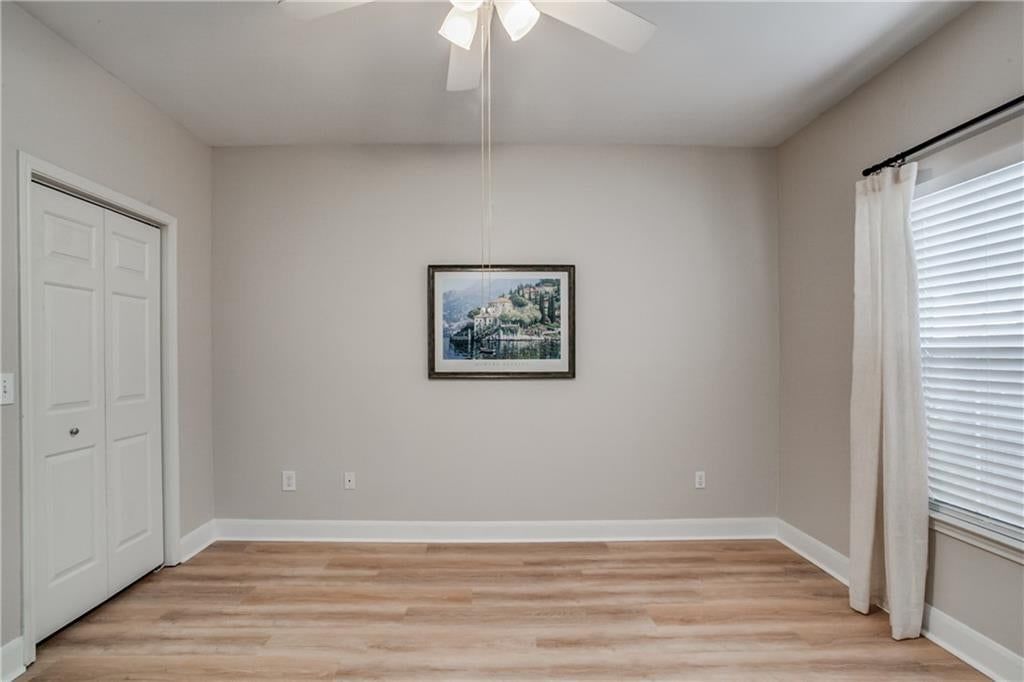 Photo 18 of 33 - 11602 Tomahawk Creek Parkway #D, Leawood, KS 66211