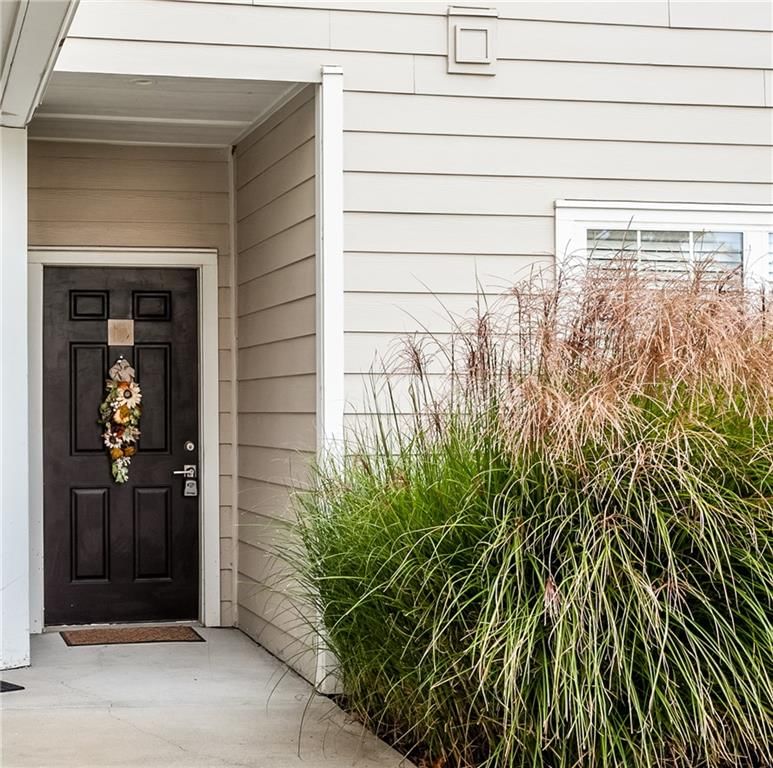 11602 Tomahawk Creek Parkway, Leawood, KS