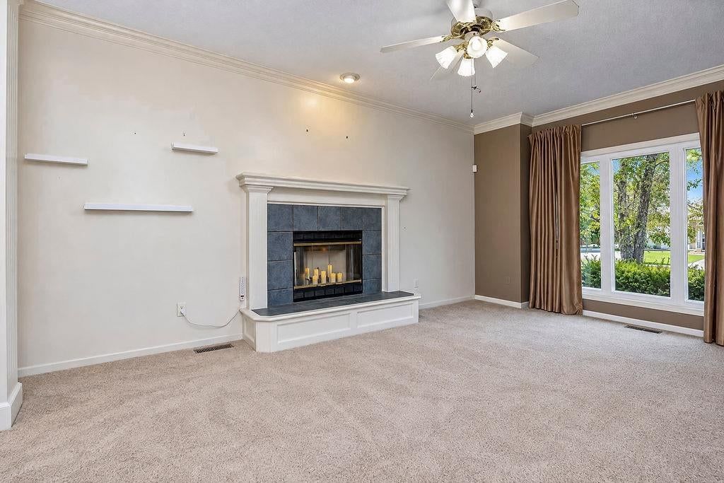 9921 N Highland Place, Kansas City, MO: listing photo 2