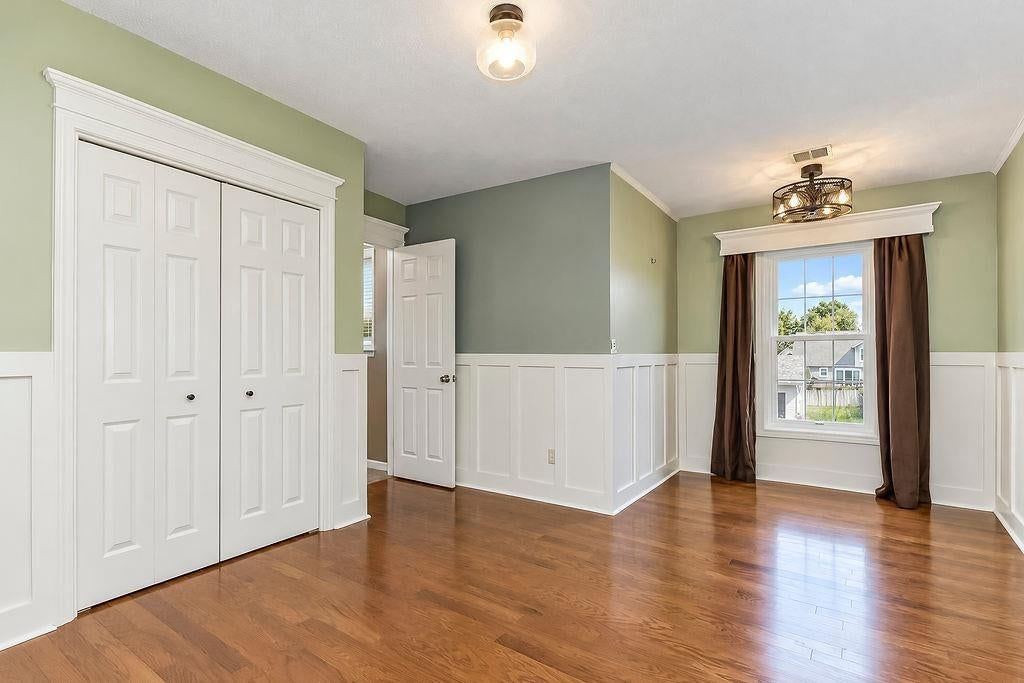 Photo 23 of 39 - 9921 N Highland Place, Kansas City, MO 64155