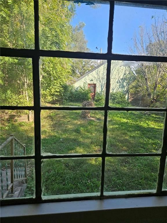 Black window frames at 1733 S Crescent Avenue, Independence, MO 64052