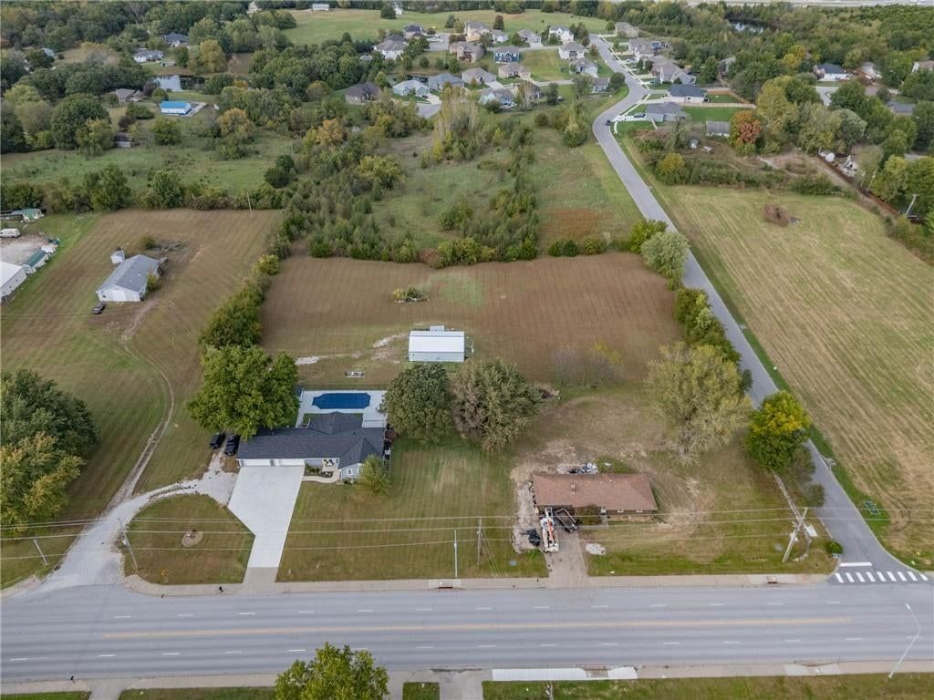 Photo 66 of 71 - 13246 Kansas Avenue, Bonner Springs, KS 66012