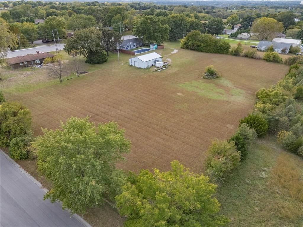 Photo 57 of 71 - 13246 Kansas Avenue, Bonner Springs, KS 66012