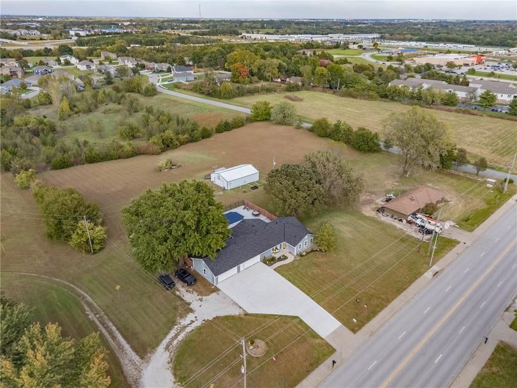 Photo 62 of 71 - 13246 Kansas Avenue, Bonner Springs, KS 66012