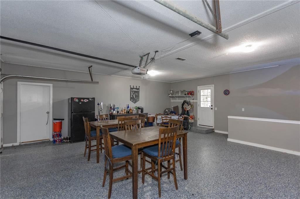 Photo 37 of 71 - 13246 Kansas Avenue, Bonner Springs, KS 66012