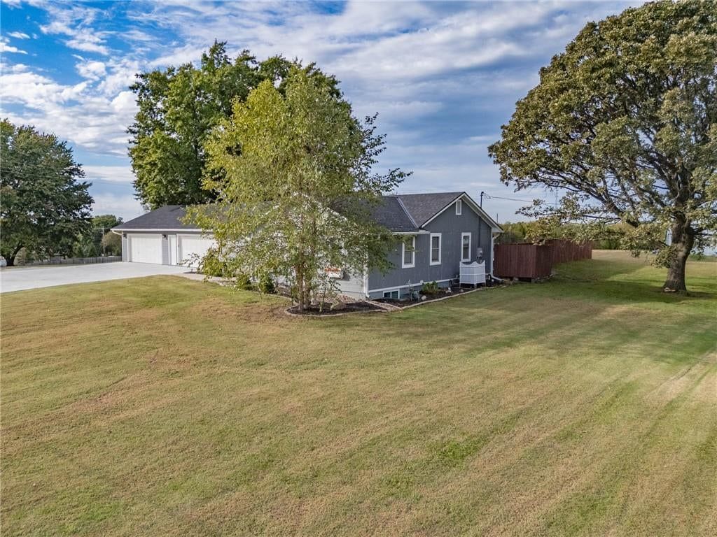 Photo 45 of 71 - 13246 Kansas Avenue, Bonner Springs, KS 66012