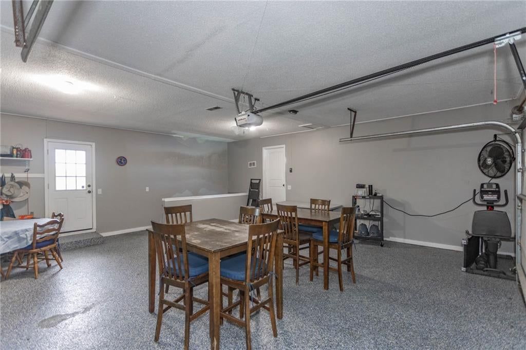 Photo 36 of 71 - 13246 Kansas Avenue, Bonner Springs, KS 66012