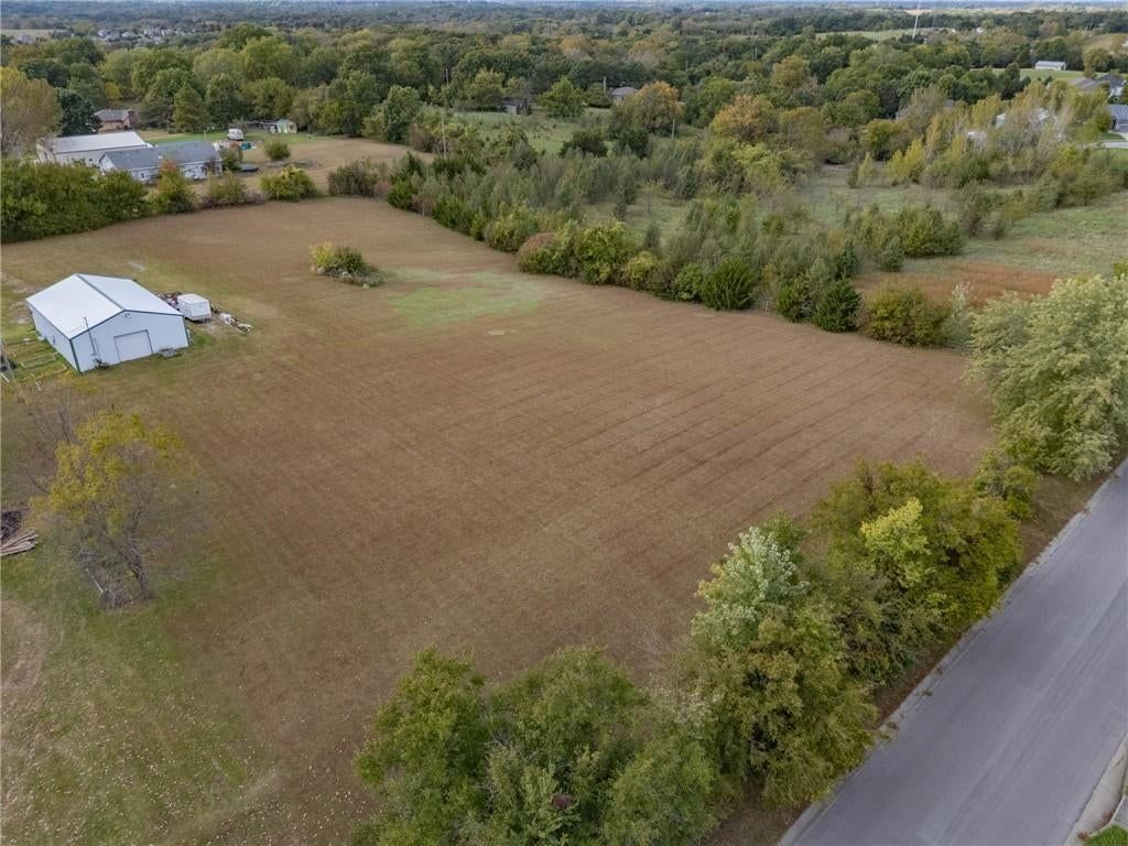 Photo 59 of 71 - 13246 Kansas Avenue, Bonner Springs, KS 66012