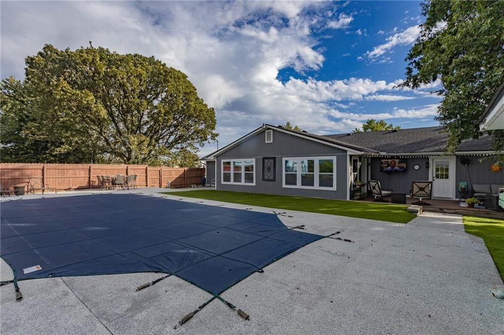 Photo 43 of 71 - 13246 Kansas Avenue, Bonner Springs, KS 66012
