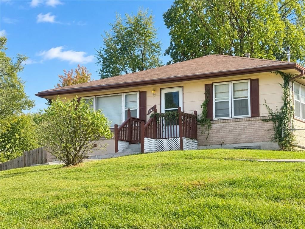 5611 Inland Drive, Kansas City, KS