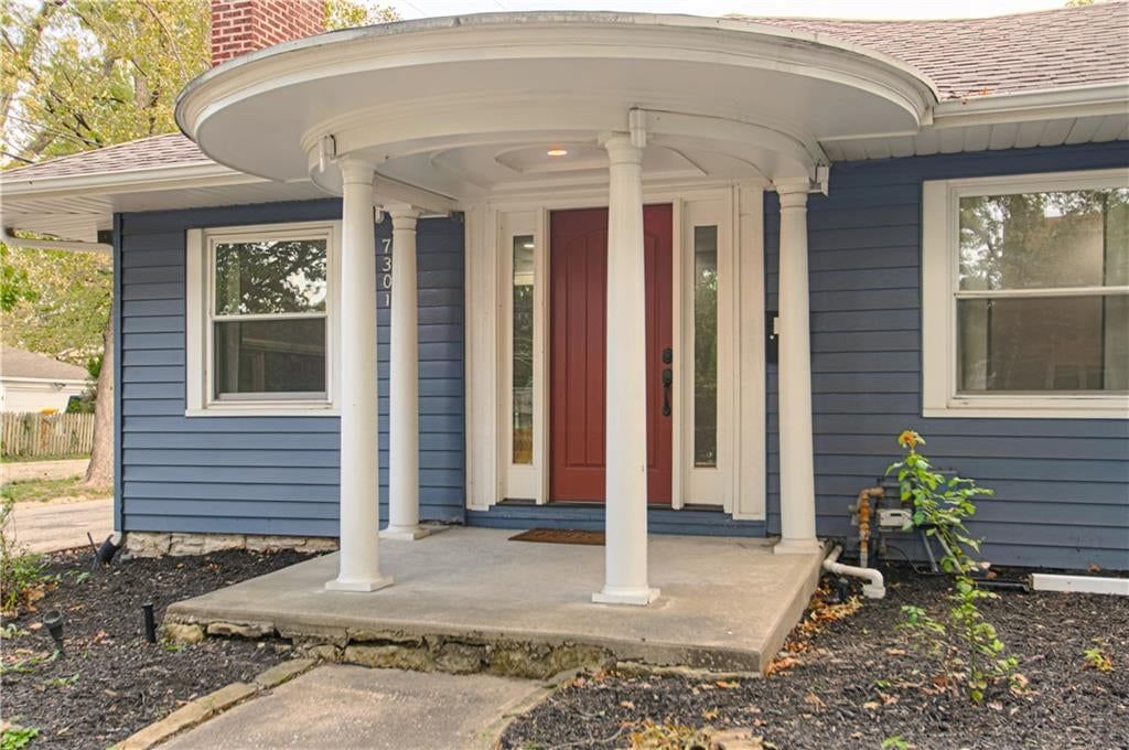 7301 Summit Street, Kansas City, MO: listing photo 2