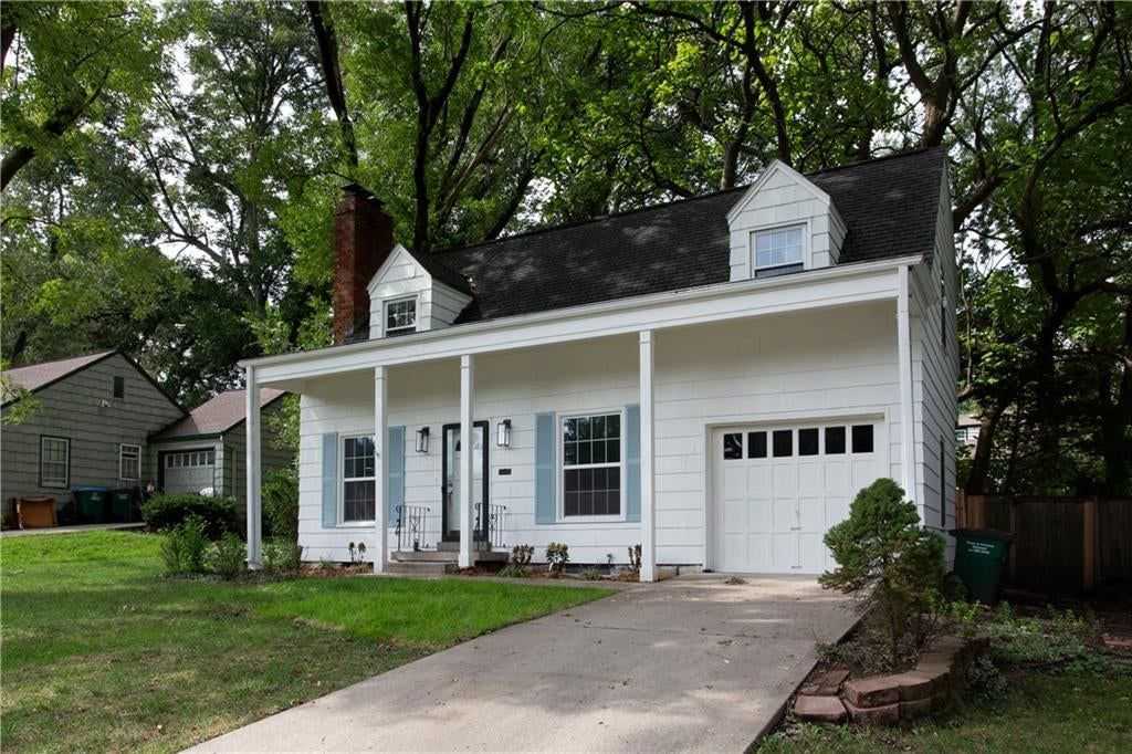5612 Birch Street, Roeland Park, KS: listing photo 3