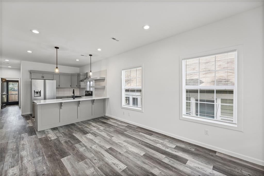 Photo 8 of 31 - 1111 Kimball Avenue, Kansas City, KS 66104