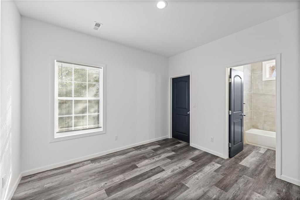Photo 19 of 31 - 1111 Kimball Avenue, Kansas City, KS 66104