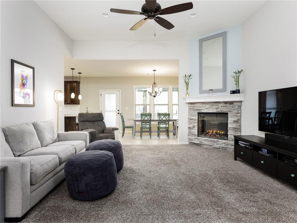 507 SW Russell Street, Oak Grove, MO