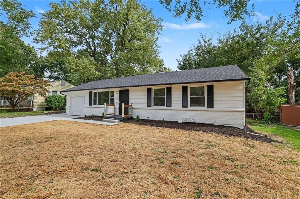 8507 Kentucky Avenue, Raytown, MO: listing photo 3