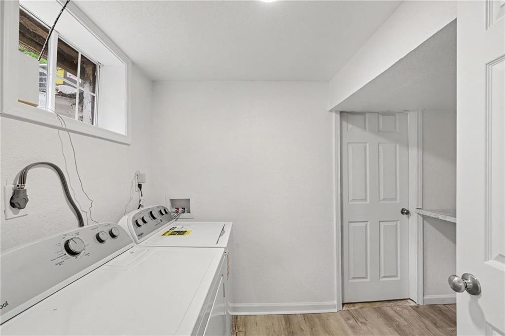 Photo 10 of 30 - 8507 Kentucky Avenue, Raytown, MO 64138
