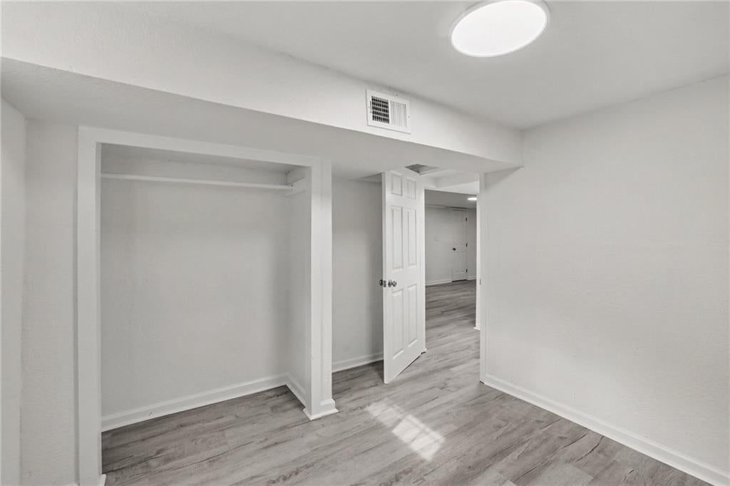 Photo 23 of 30 - 8507 Kentucky Avenue, Raytown, MO 64138