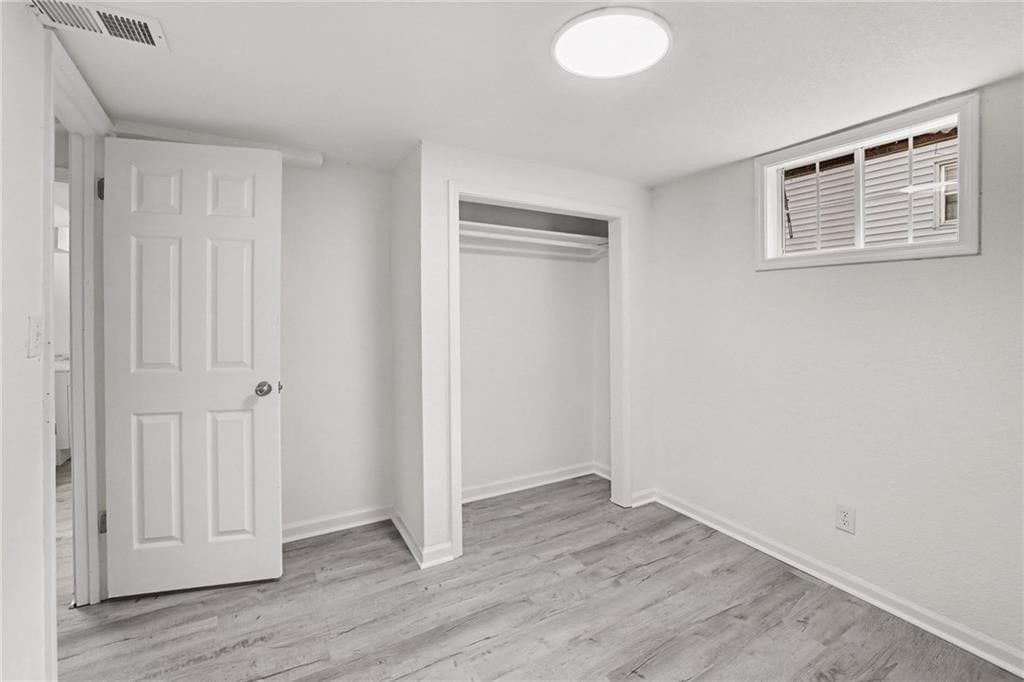 Photo 21 of 30 - 8507 Kentucky Avenue, Raytown, MO 64138