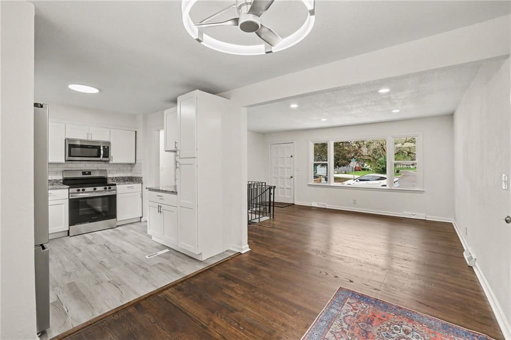 Open floor plan at 8507 Kentucky Avenue, Raytown, MO 64138