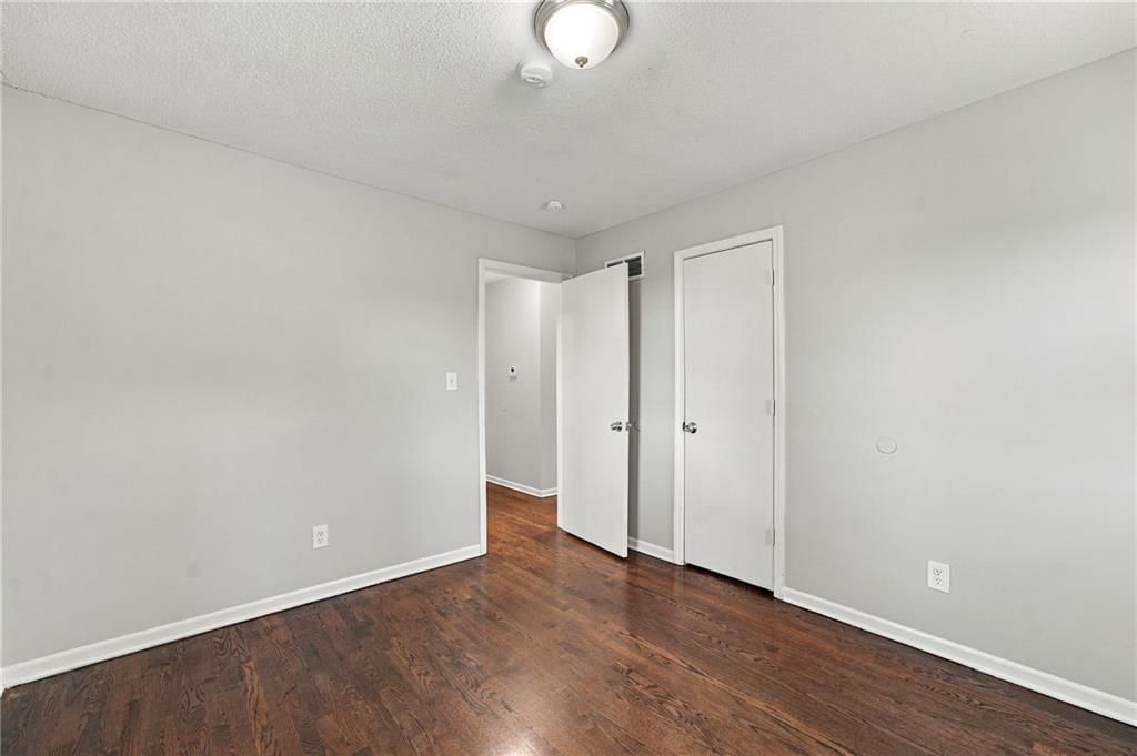 Photo 15 of 19 - 11134 E 9th Street S, Independence, MO 64054