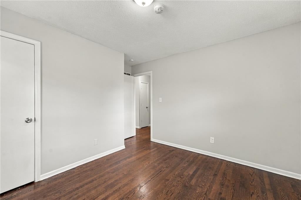 Photo 17 of 19 - 11134 E 9th Street S, Independence, MO 64054