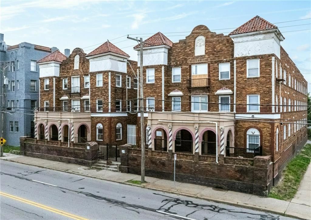115 W 39th Street, Kansas City, MO