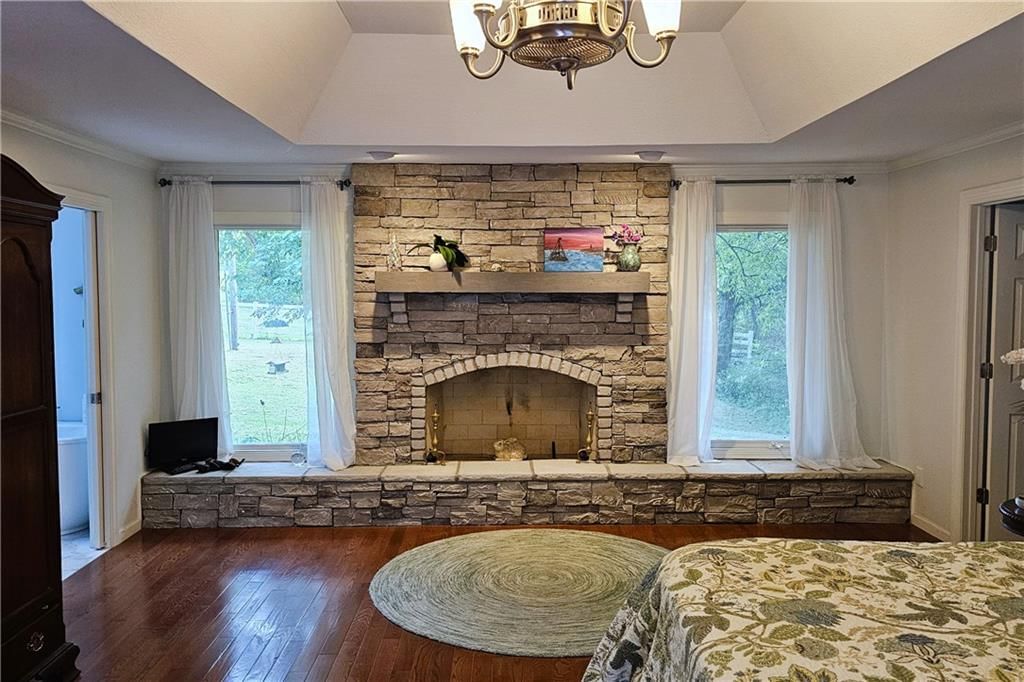 Photo 10 of 36 - 12580 S Red Bird Lane, Olathe, KS 66061