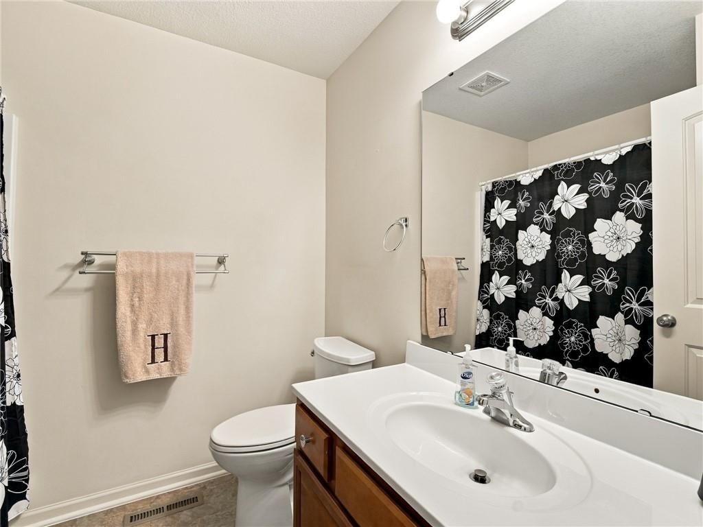 Photo 24 of 42 - 7305 E 143rd Street, Grandview, MO 64030