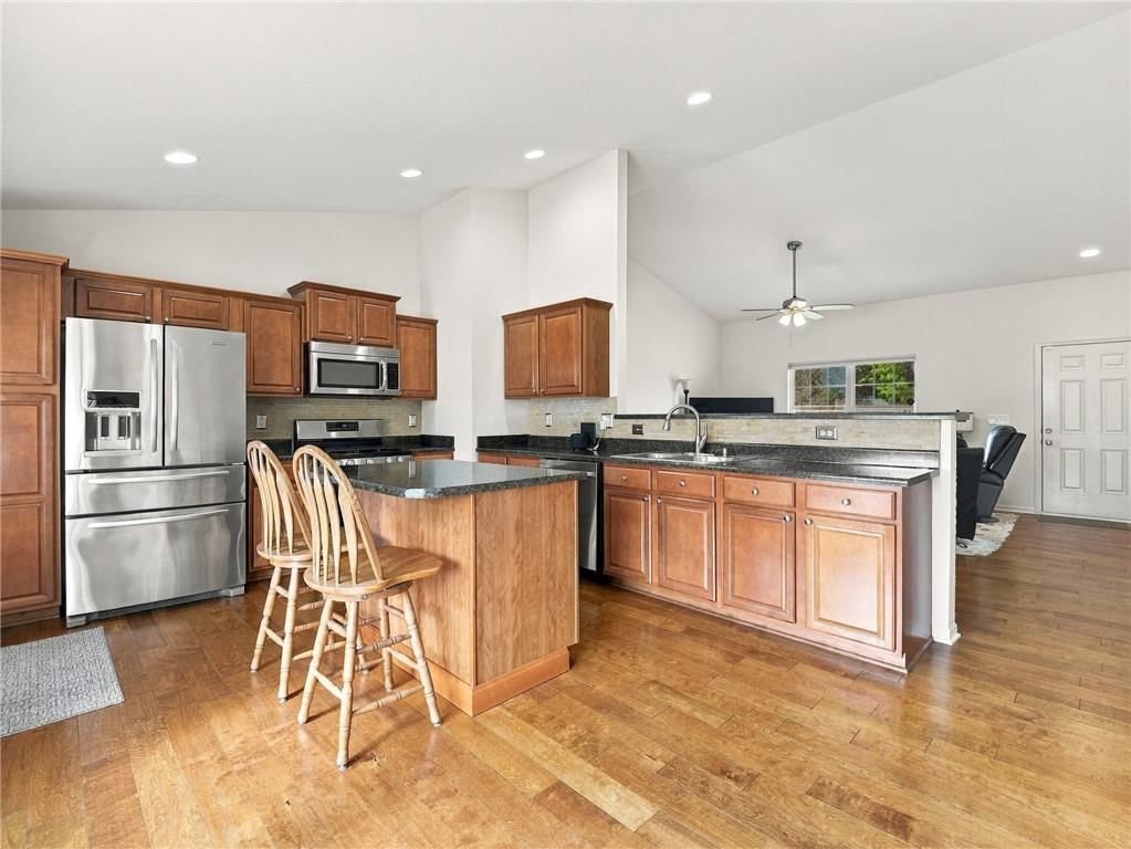 Photo 12 of 42 - 7305 E 143rd Street, Grandview, MO 64030