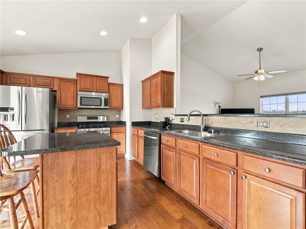 Photo 17 of 42 - 7305 E 143rd Street, Grandview, MO 64030