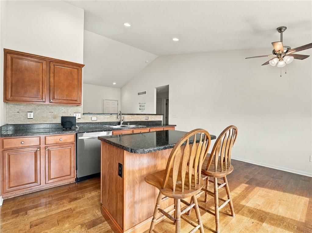 Photo 14 of 42 - 7305 E 143rd Street, Grandview, MO 64030