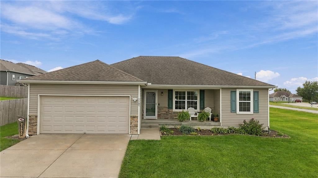 Photo 32 of 42 - 7305 E 143rd Street, Grandview, MO 64030