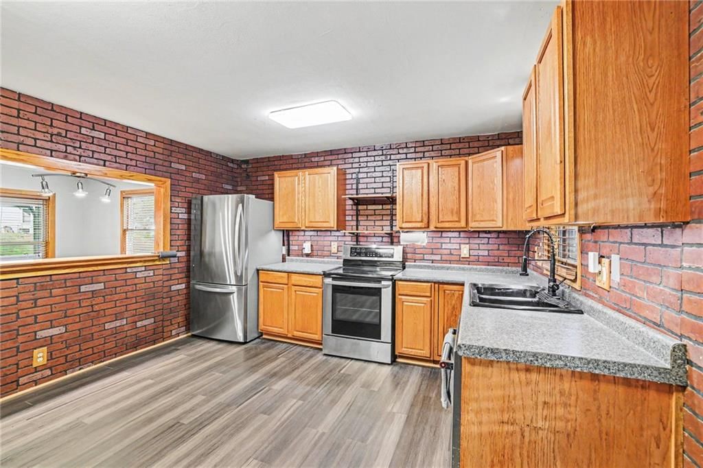 Photo 9 of 27 - 1305 S 40th Street, Kansas City, KS 66106