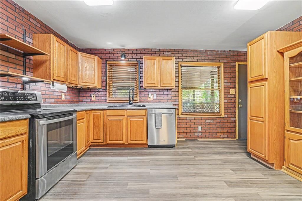 Photo 7 of 27 - 1305 S 40th Street, Kansas City, KS 66106