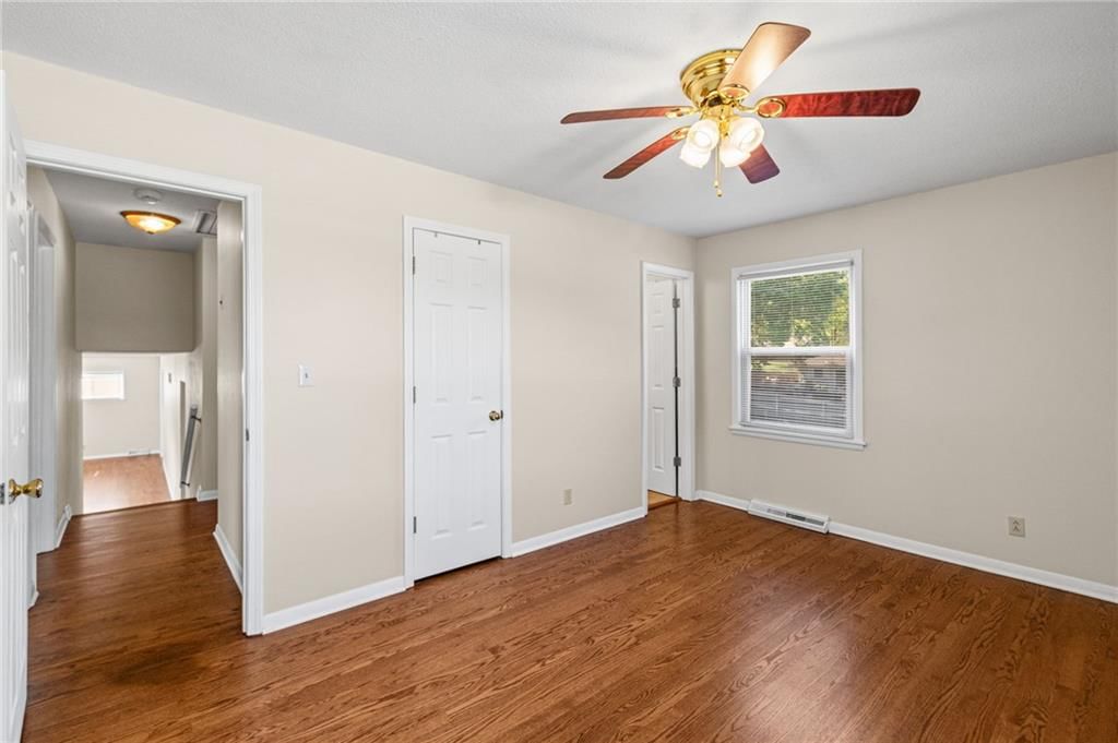 Photo 19 of 42 - 7512 N Baltimore Avenue, Gladstone, MO 64118
