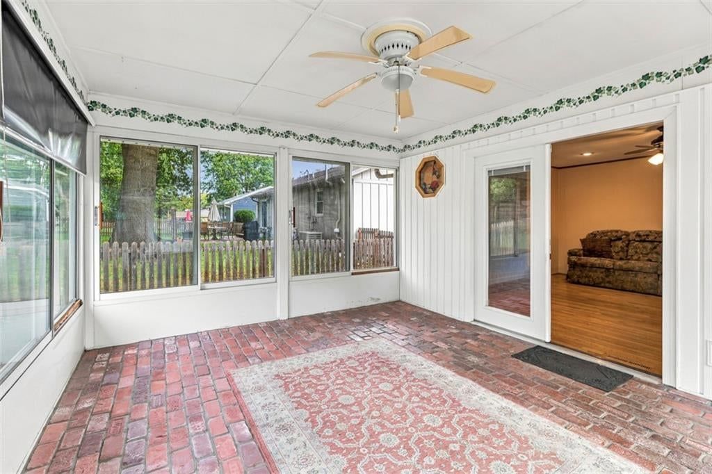 Photo 30 of 39 - 8914 Park Street, Lenexa, KS 66215