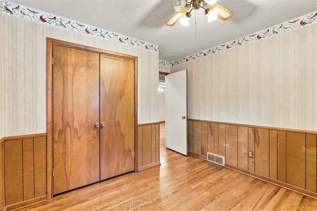 Photo 20 of 39 - 8914 Park Street, Lenexa, KS 66215