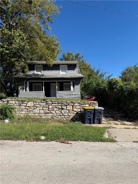 Photo 12 of 13 - 1177 65th Street, Kansas City, MO 64145