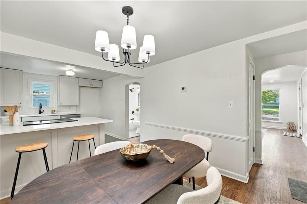 Photo 7 of 30 - 7929 Madison Avenue, Kansas City, MO 64114