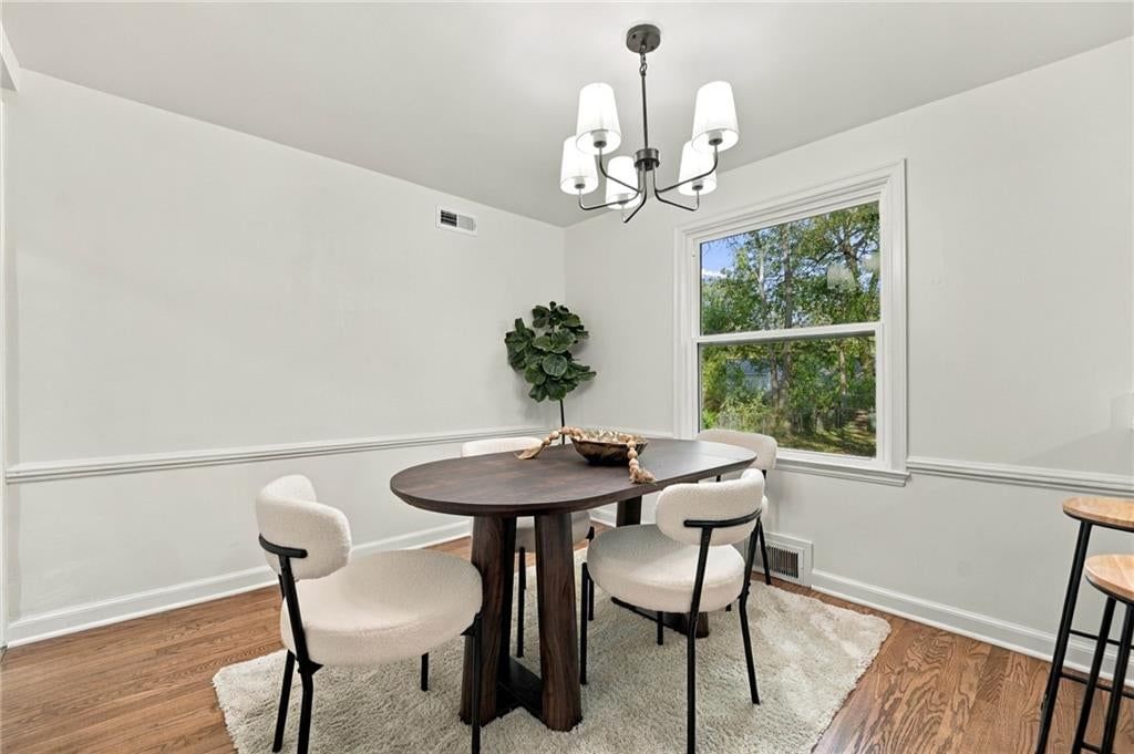 Wainscoting or board and batten at 7929 Madison Avenue, Kansas City, MO 64114
