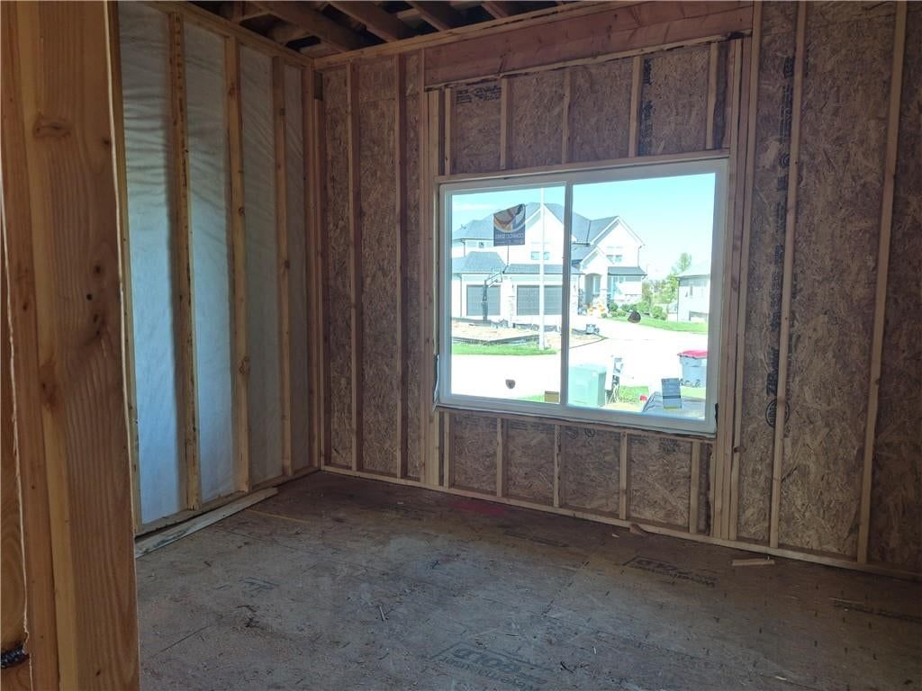 Photo 9 of 47 - 14617 Aspen Circle, Basehor, KS 66007