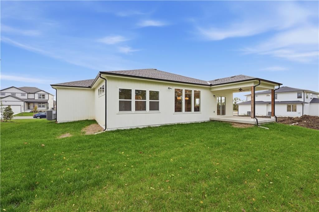 Photo 43 of 49 - 18580 W 195th Street, Spring Hill, KS 66083