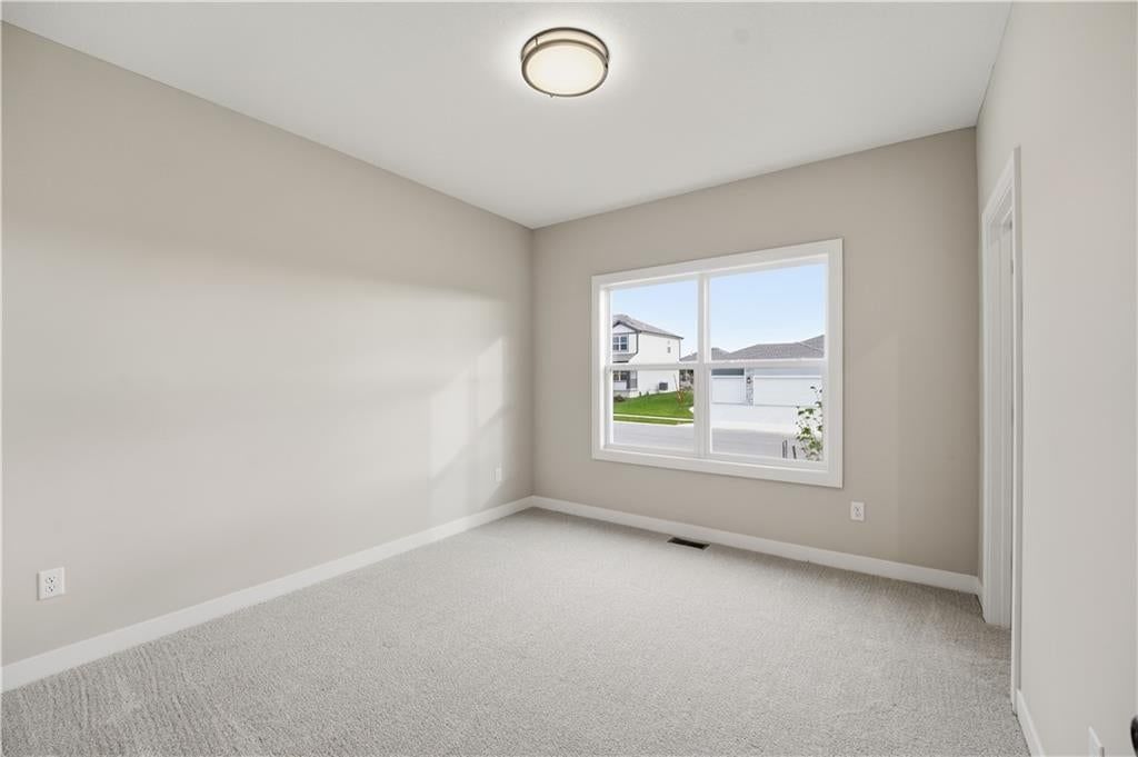 Photo 17 of 49 - 18580 W 195th Street, Spring Hill, KS 66083