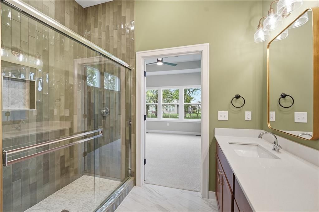 Photo 33 of 49 - 18580 W 195th Street, Spring Hill, KS 66083