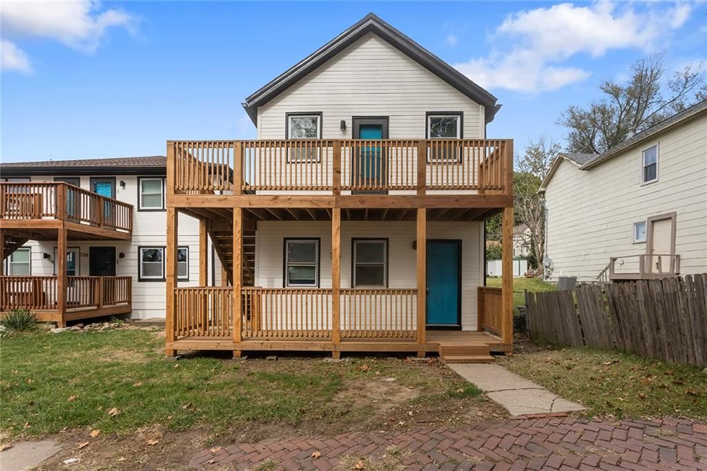 724 Seneca Street, Leavenworth, KS