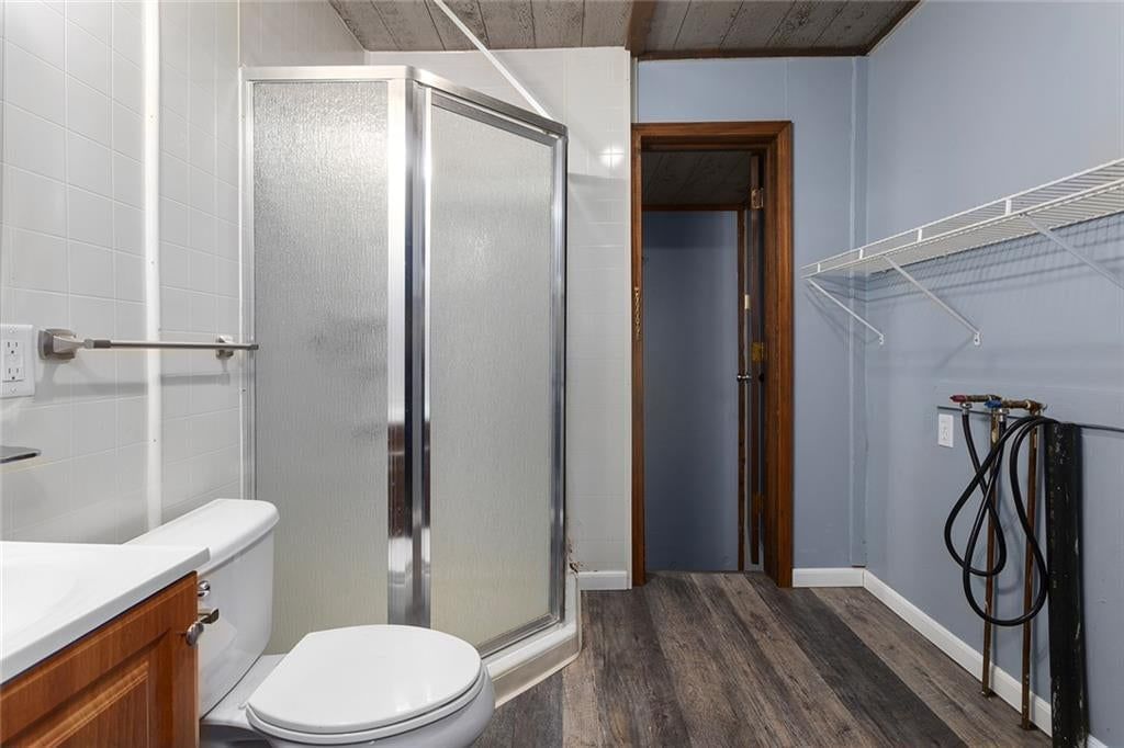 Walk-in shower, tiled shower and frameless glass shower at 724 Seneca Street, Leavenworth, KS 66048