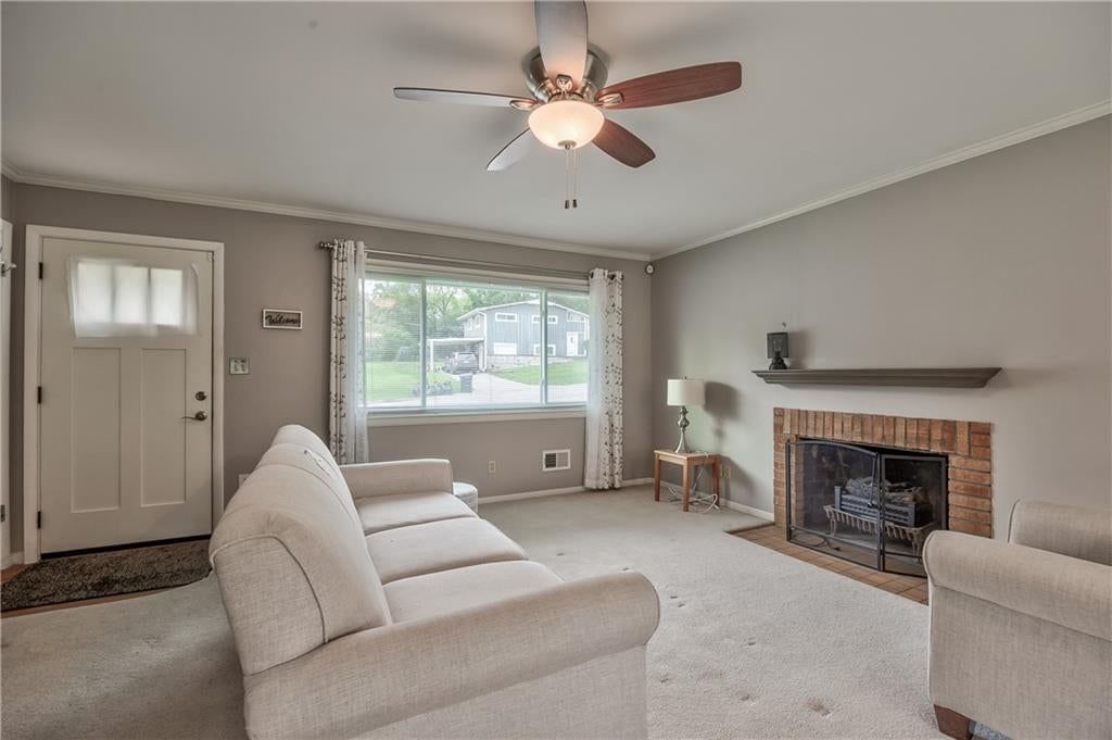 3910 NE 54th Street, Kansas City, MO